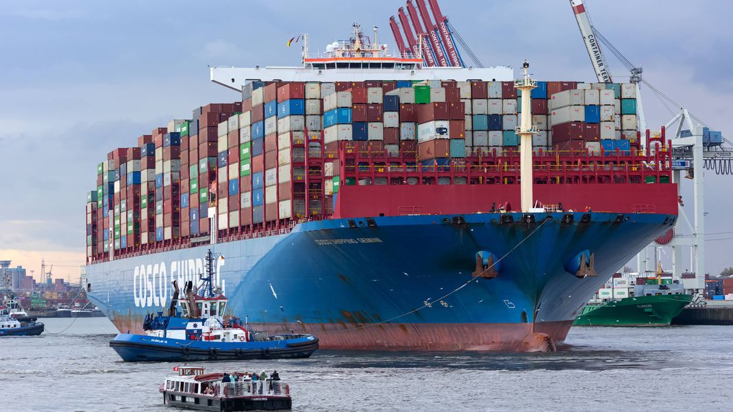 Container auf einem Schiff