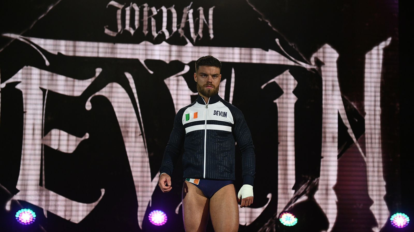 
                <strong>WWE Cruiserweight Championship</strong><br>
                WWE Cruiserweight ChampionshipAktueller Titelträger: Jordan Devlin Titel gewonnen gegen: Angel Garza (c), Travis Banks & Isaiah "Swerve" ScottChampion seit: 25. Januar 2020 (Worlds Collide)
              