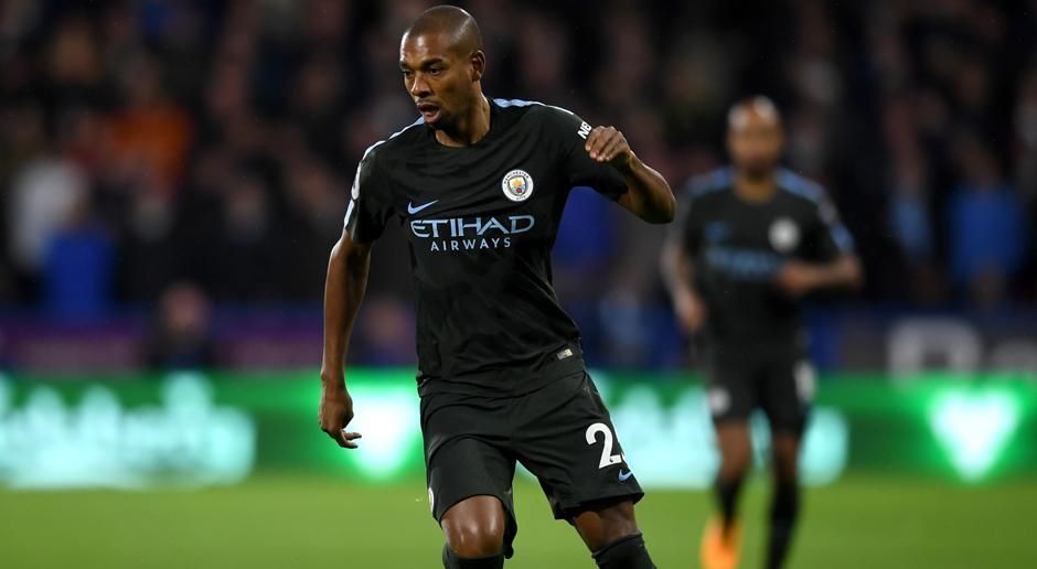 
                <strong>Fernandinho (Manchester City)</strong><br>
                Zwei Gelbe Karten
              