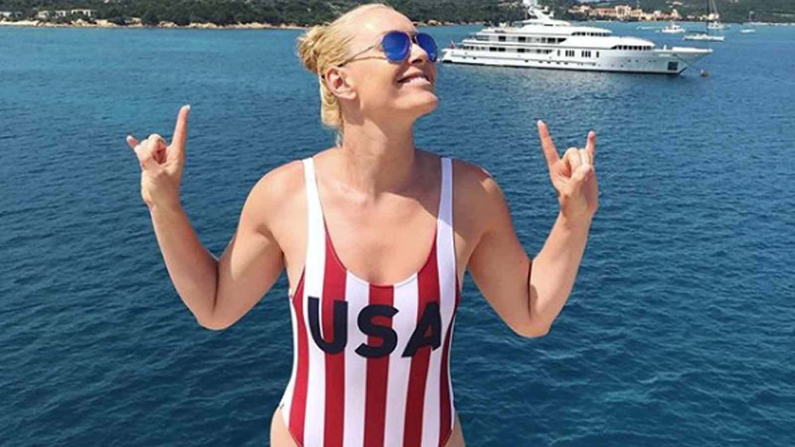 
                <strong>Lindsey Vonn als Heimatliebhaberin</strong><br>
                Als wahre Amerikanerin zeigt sie auch ihren Patriotismus. Zum Glück für alle im USA-Badeanzug. Wobei ihr Partner eigentlich Kanadier ist ...
              