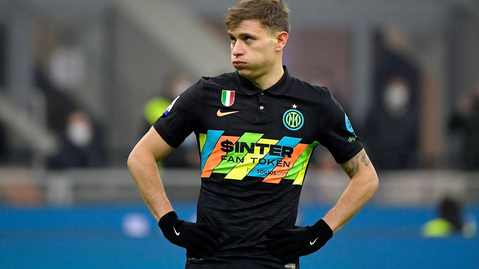 
                <strong>Platz 26: Nicolo Barella</strong><br>
                24 Jahre | Mittelfeld | Inter Mailand
              