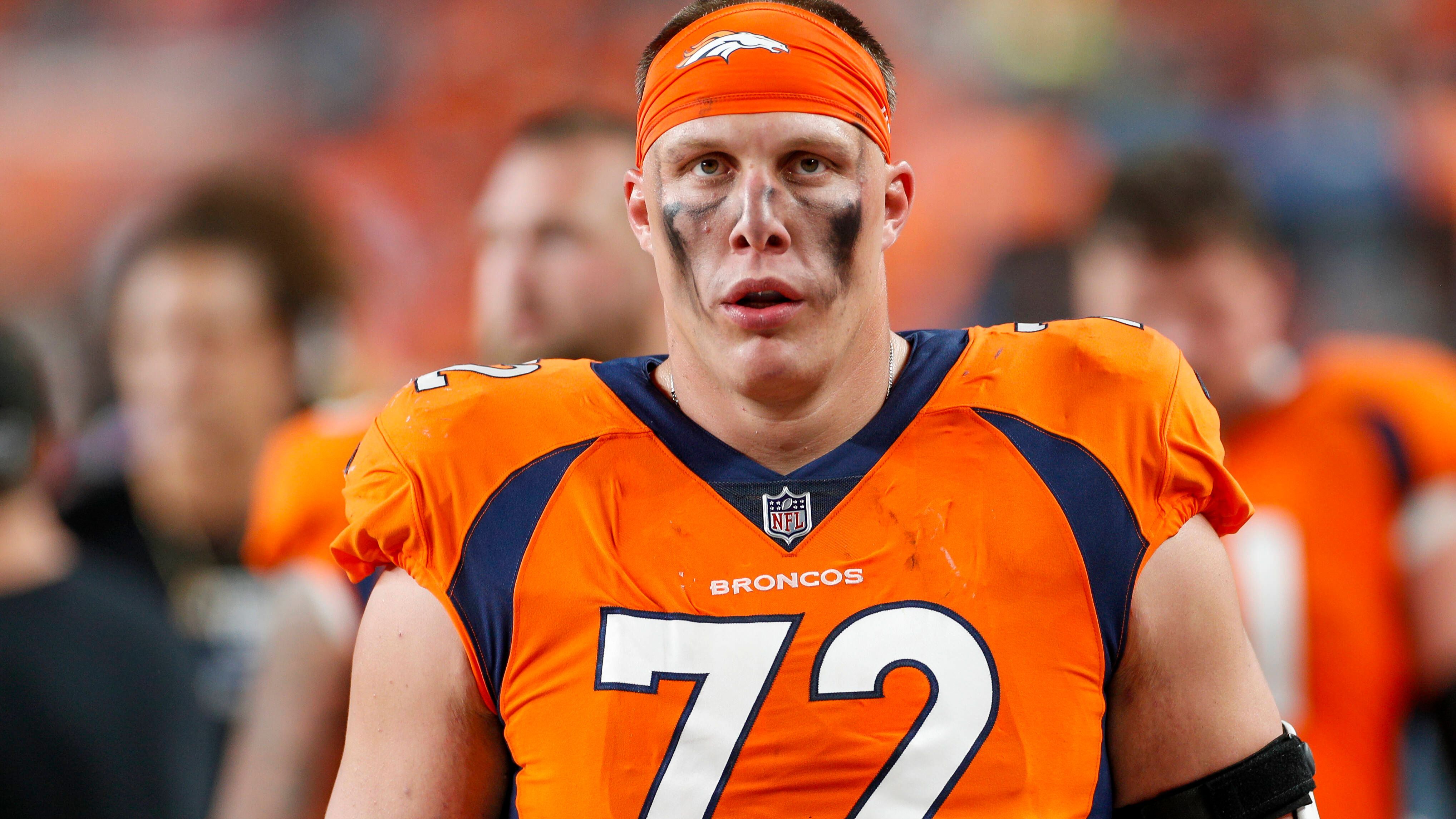 <strong>Garett Bolles (Denver Broncos)</strong><br>Nach dem Horror-Start unter dem neuen Head Coach Sean Payton könnten die Broncos zur Deadline tätig werden. Ein aussichtsreicher Spieler, der gehen könnte, ist Left Tackle Bolles. Der Erstrunden-Pick von 2017 steht noch bis inklusive 2024 unter Vertrag und ließ in der laufenden Saison erst einen Sack zu. Laut NFL-Insider Ian Rapoport sollen sich die Broncos Angebote zumindest anhören.