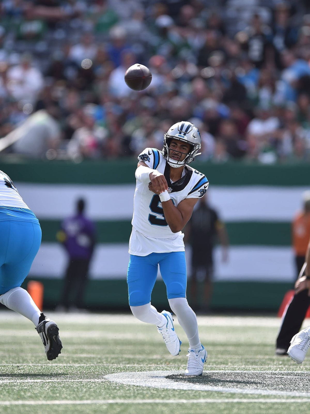 October 19, 2025, East Rutherford, New Jersey, USA: Carolina Panthers quarterback BRYCE YOUNG (9) in action at MetLife Stadium in East Rutherford New Jersey Carolina Panthers defeat New York Jets 1...