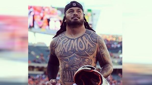
                <strong>Rey Maualuga</strong><br>
                Rey Maualuga (Free Agent, bis 2017 Cincinnati Bengals und Miami Dolphins): Der Linebacker stammt aus Samoa und erinnert mit seinem beeindruckenden Oberkörper-Tattoo an seine Herkunft. 
              