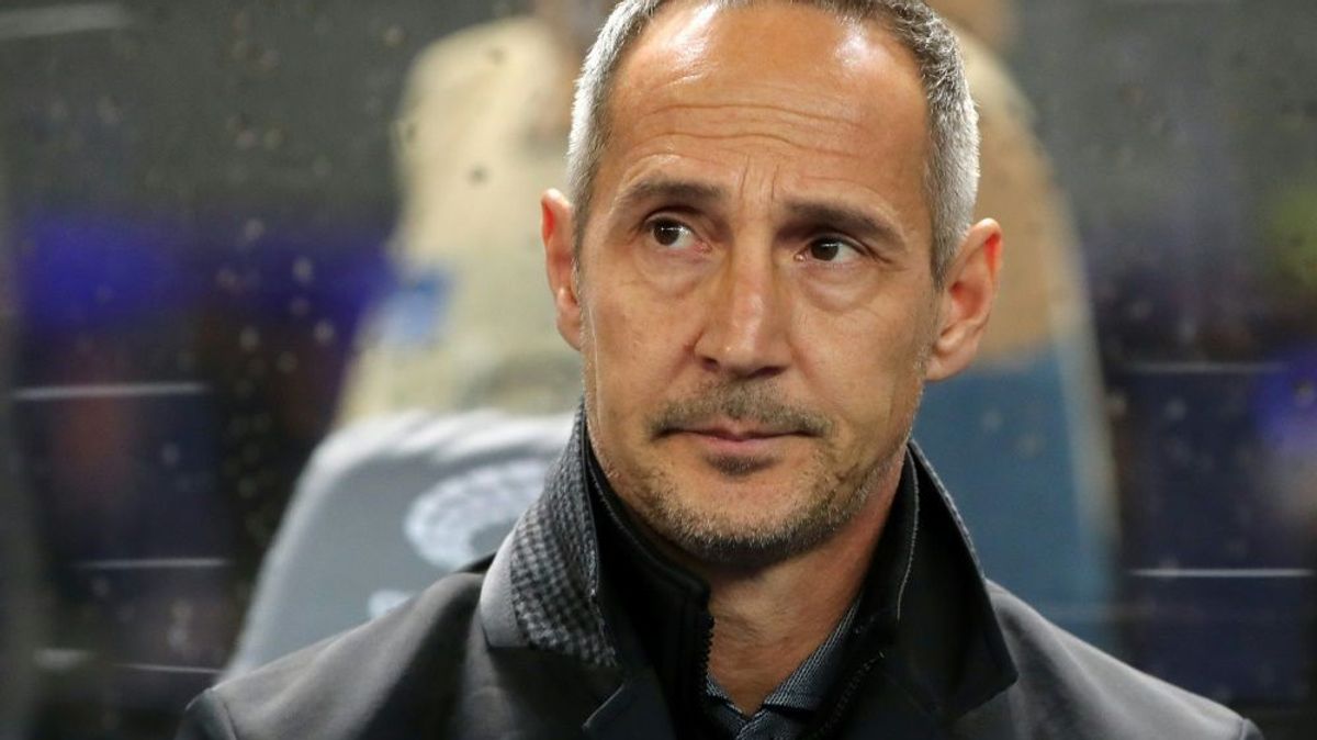 Frankfurt und Salzburg tragen Trauerflor