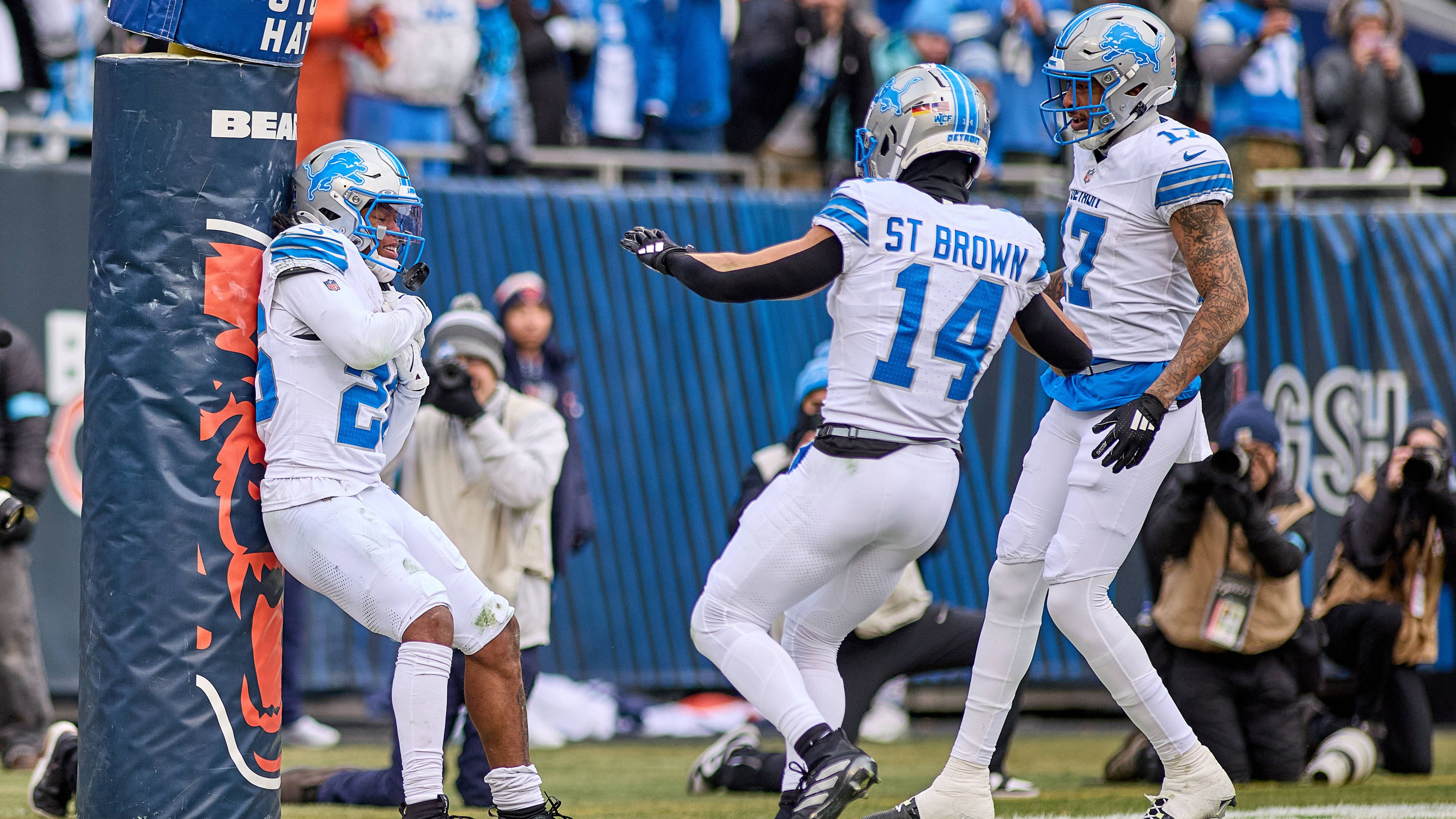 <strong>Chicago Bears 7:24 Detroit Lions</strong><br>Ähnliches Schicksal wie bei den Giants: starke Preseason, große Erwartungen – und nun der Saisonstart mit 0–2. Die Lions lassen Chicago keine Chance: Amon-Ra St. Brown fängt seinen ersten Touchdown, und auch das zuletzt schwache Laufspiel wirkt deutlich verbessert.