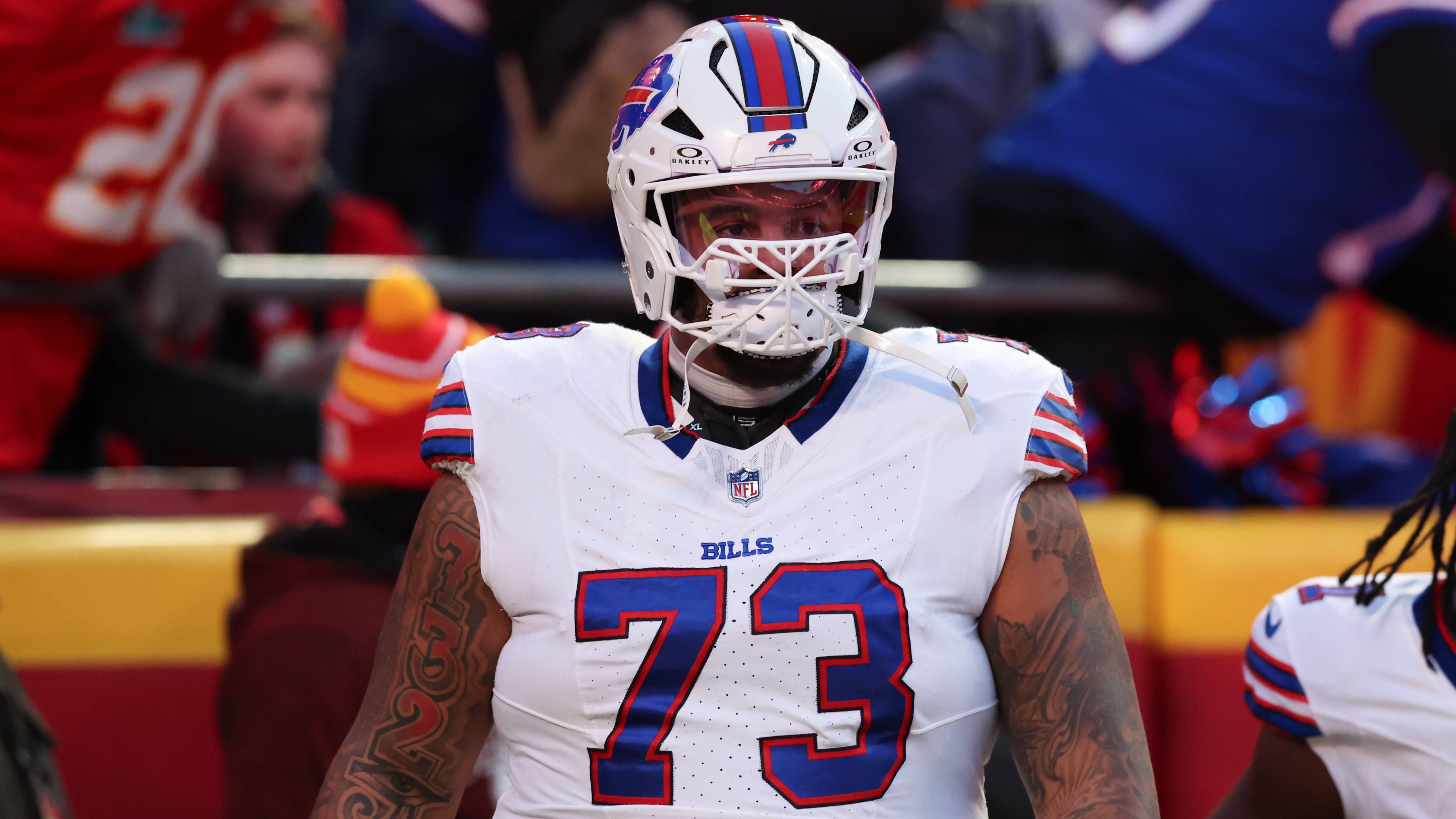 <strong>Dion Dawkins (Buffalo Bills)</strong><br>Alter: 31<br>Position: Offensive Tackle<br>Durchschnittliches Jahresgehalt: 20 Millionen Dollar