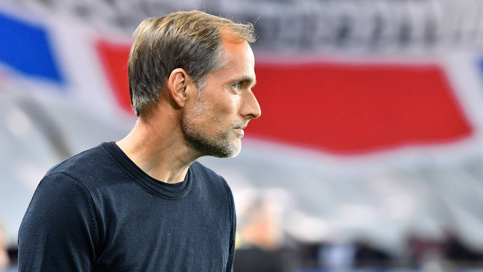 
                <strong>Thomas Tuchel (Paris St. Germain)</strong><br>
                Der 45 Jahre alte Trainer coacht seit dem Sommer den französischen Meister. Mit Borussia Dortmund erreichte er jeweils das Viertelfinale der Europa und Champions League. In der Gruppe C gibt es gleich im ersten Spiel ein Wiedersehen mit Jürgen Klopp (FC Liverpool), dessen Nachfolger Tuchel in Mainz und Dortmund wurde. Danach warten die Aufgaben gegen den SSC Neapel und Roter Stern Belgrad.
              
