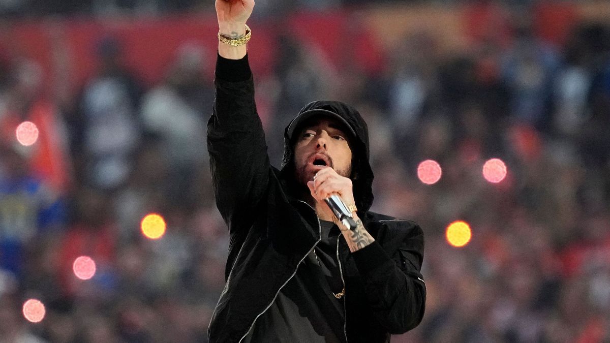 Eminem tritt in Halbzeit von NFL Super Bowl auf