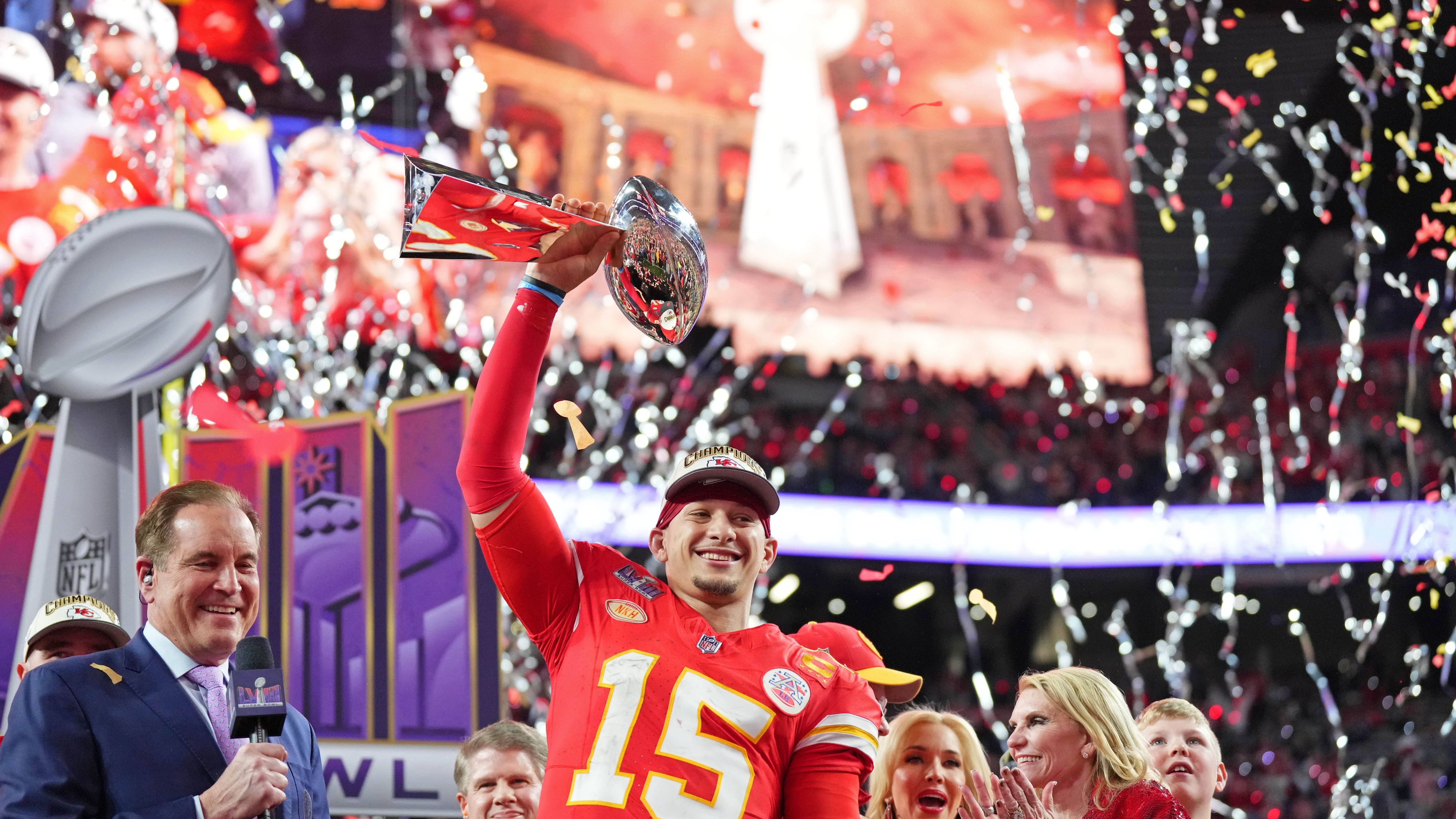 <strong>Kansas City Chiefs</strong><br>
                • Jahre seit dem jüngsten Playoff-Sieg: 1<br>• Datum des jüngsten Playoff-Siegs: 12. Februar 2024<br>• Runde: Super Bowl&nbsp;<br>• Gegner: San Francisco 49ers (25:22)