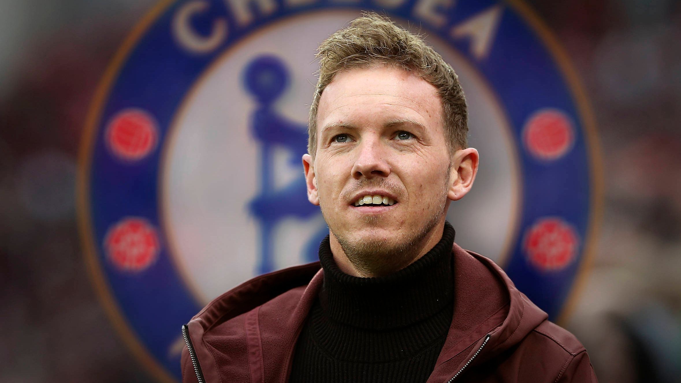 
                <strong>Julian Nagelsmann (vereinslos)</strong><br>
                Der beim FC Bayern München gefeuerte Julian Nagelsmann wurde als Topkandidat beim FC Chelsea gehandelt. Aus einem Engagement an der Stamford Bridge wird für den 35-Jährigen aber nichts. Nach mehreren Gesprächen soll Nagelsmann nicht mehr für den Chelsea-Trainerjob zur Verfügung stehen. Laut "Sport Bild" sind die Gründe für Nagelsmann Absage einerseits die Unruhe im Verein durch die Negativstimmung aufgrund der schlechten Ergebnisse, aber auch die Kaderzusammenstellung der Londoner. Demnach sei die Mannschaft dem Bericht nach für Nagelsmanns Geschmack wahllos zusammengestellt, der Kader zu groß. In der laufenden Saison holte Chelsea Spieler für eine gesamte Ablösesumme von etwa 600 Millionen Euro, steht aber nach 32 Spielen nur auf Rang 11.
              