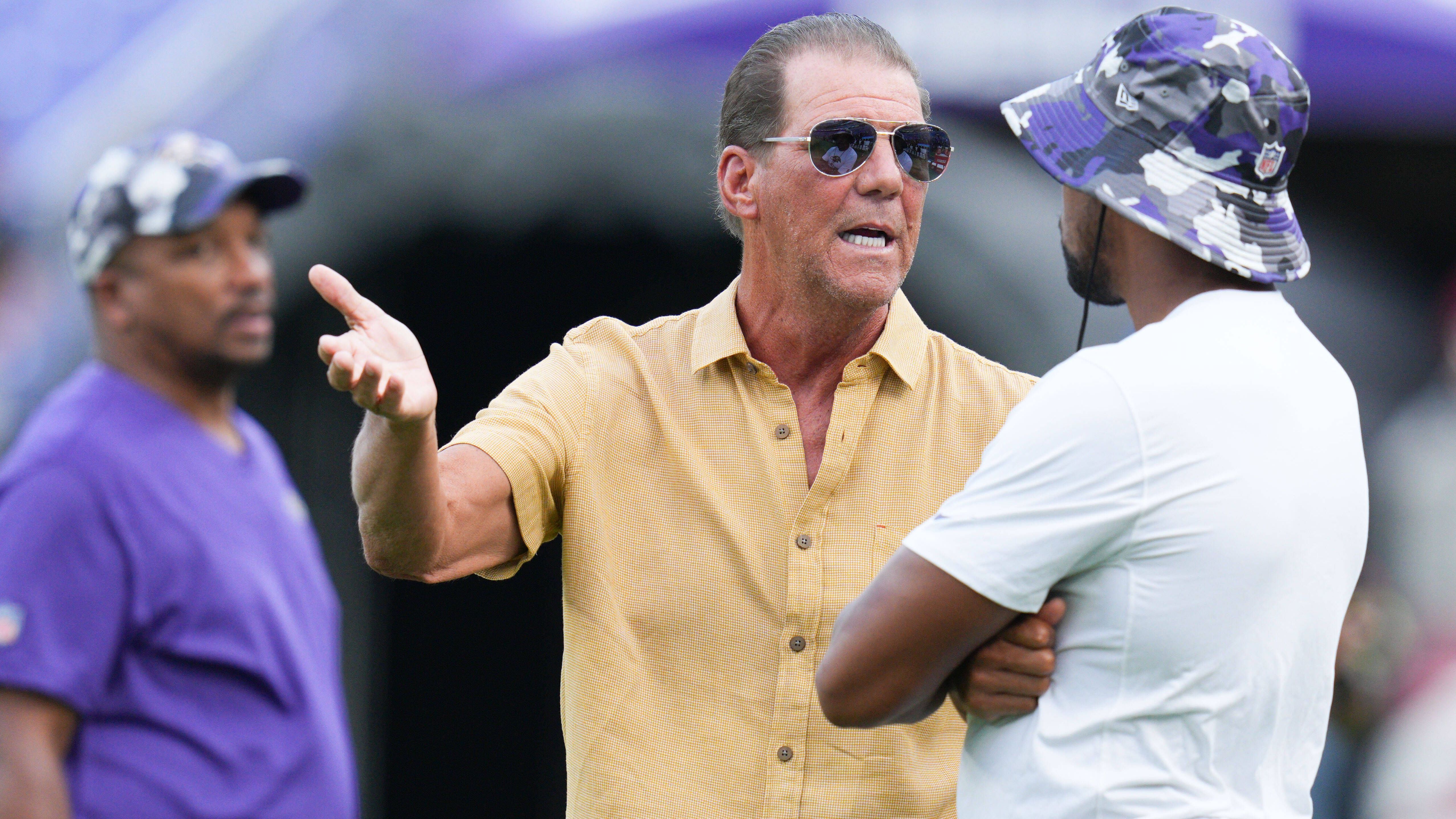 <strong>Steve Bisciotti (Baltimore Ravens)</strong><br>Note A