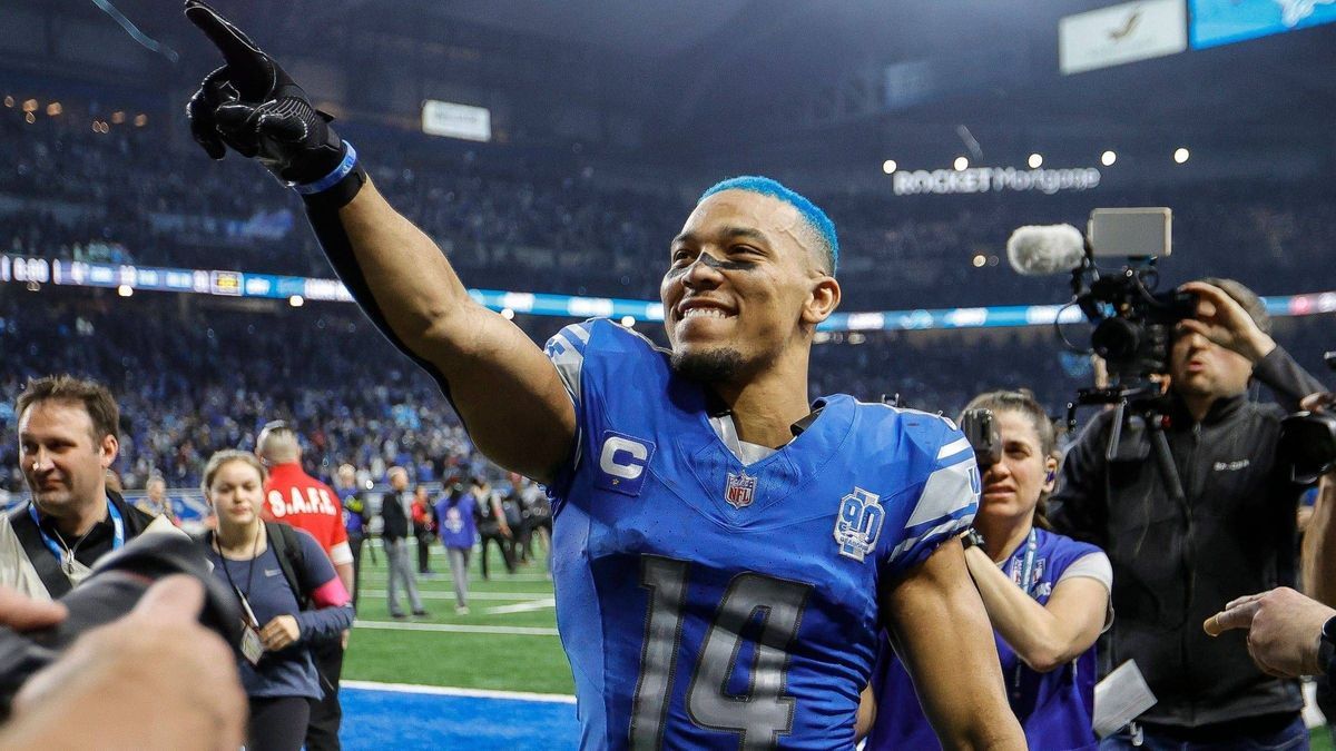Syndication: USA TODAY Lions wide receiver Amon-Ra St. Brown dyed his hair Honolulu Blue for the playoffs. , EDITORIAL USE ONLY PUBLICATIONxINxGERxSUIxAUTxONLY Copyright: xJunfuxHanx USATSI_22384494