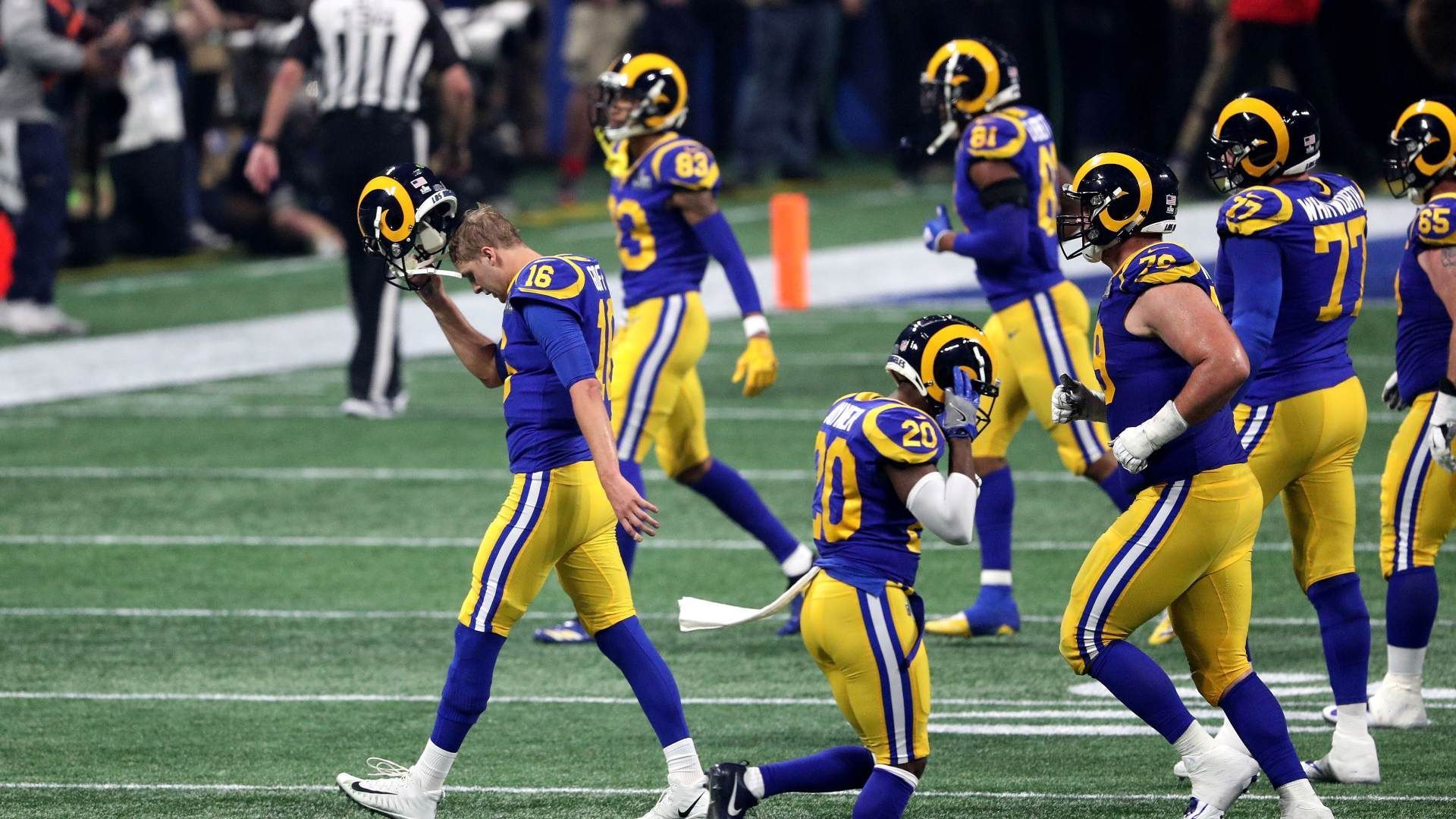 <strong>Punkte über Punkte</strong><br>
                Gerade einmal drei Punkte brachten die Rams im Super Bowl LIII gegen die New England Patriots auf die Anzeigetafel - das bedeutet zusammen mit den Miami Dolphins aus dem Jahr 1972 einen Negativrekord. Die meisten Punkte in einem Super Bowl erzielten die San Francisco 49ers im Super Bowl XXIV gegen die Denver Broncos mit krachenden 55 Zählern.