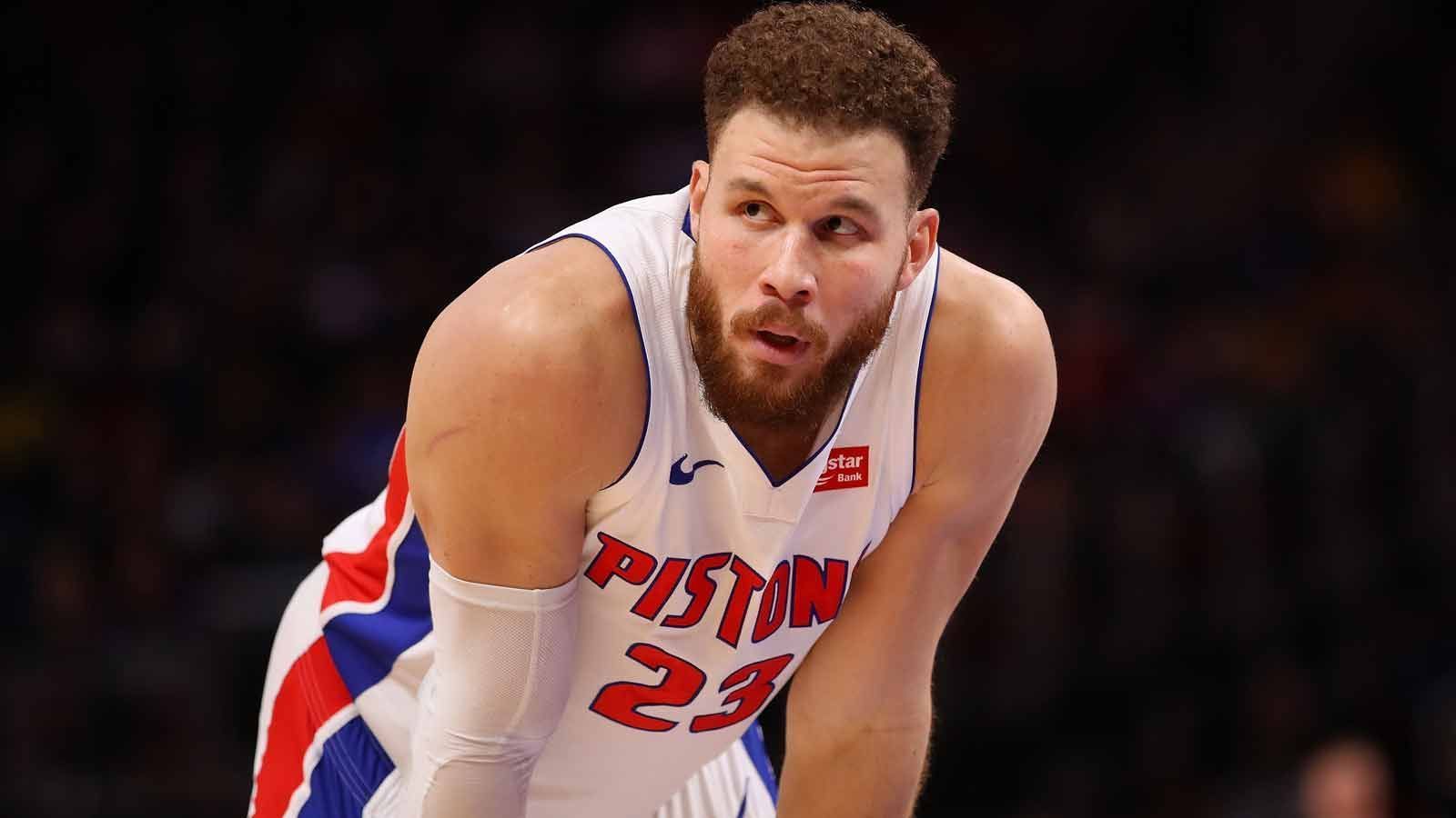 
                <strong>Platz 9: Blake Griffin</strong><br>
                Gesamteinnahmen: 39,1 Millionen DollarGehalt mit Bonuszahlungen: 32,1 Millionen DollarZusätzliche Einnahmequellen: 7 Millionen Dollar
              