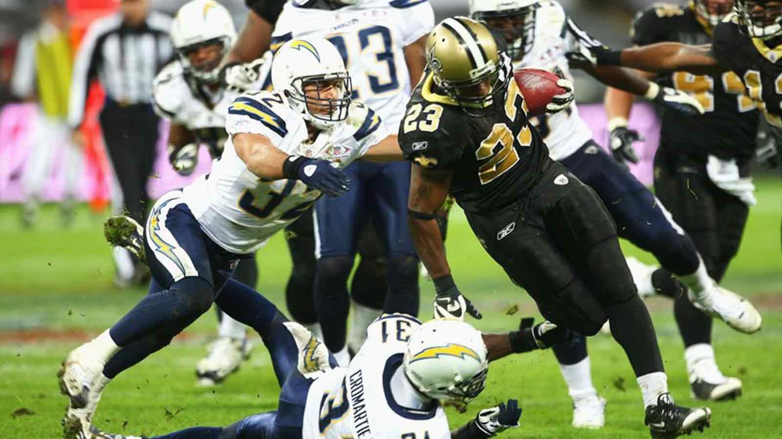 <strong>2008 in London: New Orleans Saints vs. San Diego Chargers</strong><br>
                Ein Wiedersehen alter Bekannter. 2006 löste Phil Rivers Drew Brees als Starting Quarterback in San Diego ab. Letzterer wanderte daraufhin zu den New Orleans Saints ab und revanchierte sich in London mit einem 37:32-Erfolg.
