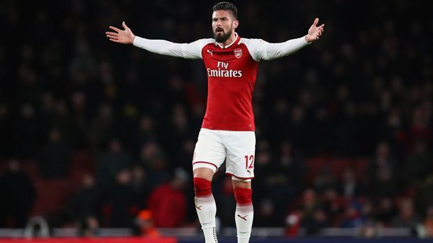 
                <strong>Olivier Giroud </strong><br>
                Der französische Angreifer Olivier Giroud wechselt innerhalb Londons vom FC Arsenal vom FC Chelsea. Der 31-Jährige hat einen Vertrag bis zum Sommer 2019 unterzeichnet und wird mit der Rückennummer 18 auflaufen. Giroud ist wohl vornehmlich als Backup für Star-Stürmer Alvaro Morata vorgesehen. Laut Medienberichten soll die Ablösesumme rund 20 Millionen Euro betragen.
              