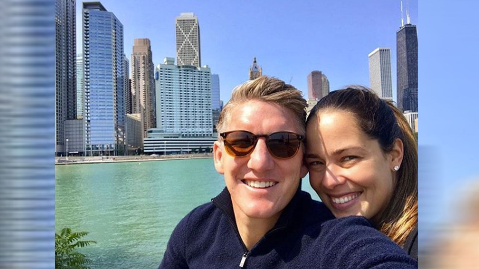 
                <strong>Schweinsteiger findet neue Liebe</strong><br>
                Viel besser läuft es dafür in seinem Privatleben. Er heiratet im Juli 2016 die ehemalige Tennis-Weltranglisten-Erste Ana Ivanovic und wird 2017 erstmals Vater.
              