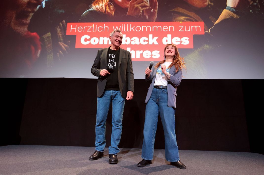 Jan van Aken und Heidi Reichinnek haben nach der Wahl gut lachen.