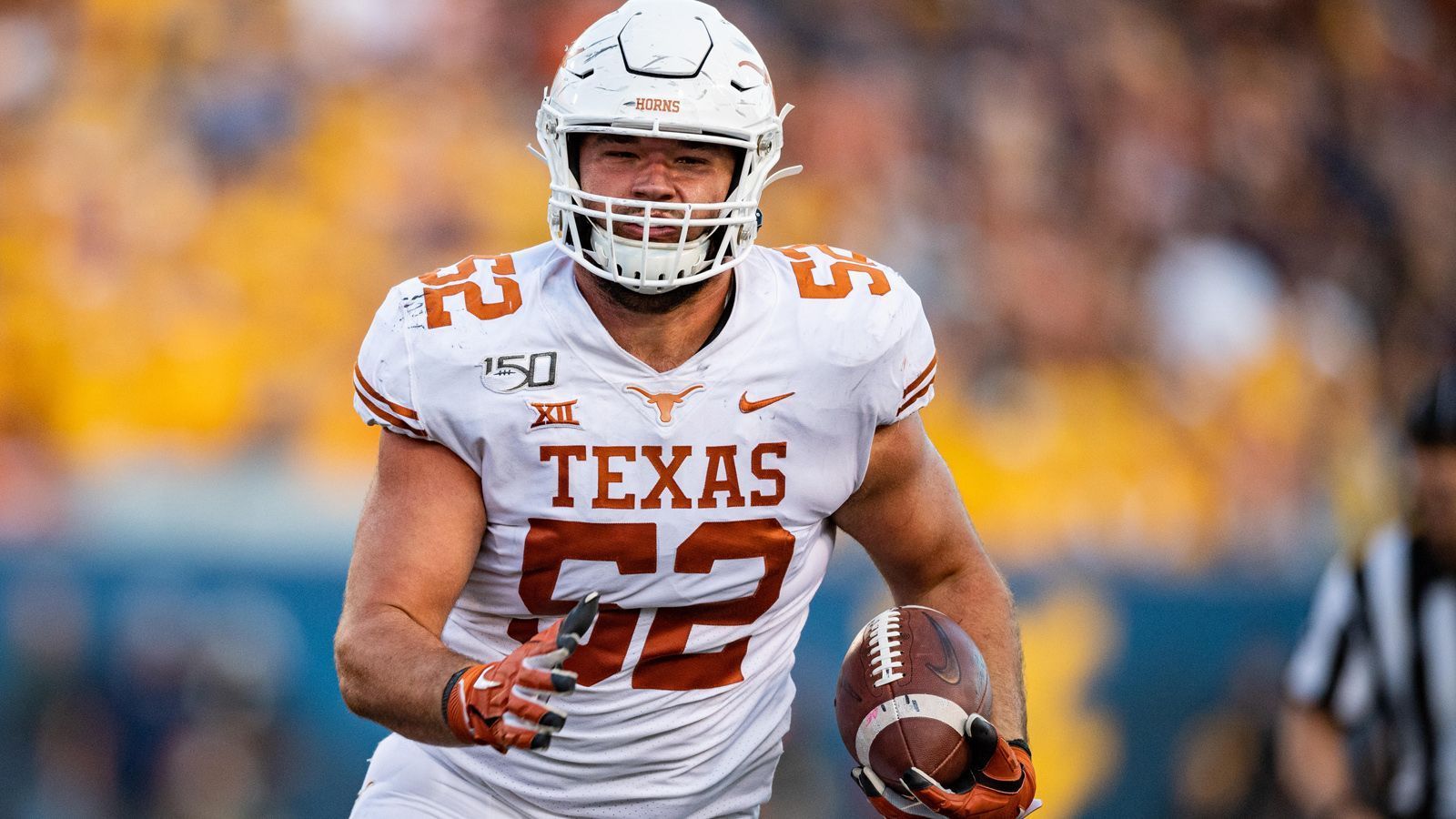 
                <strong>Pick 31: Baltimore Ravens - Samuel Cosmi</strong><br>
                &#x2022; Offensive Tackle -<br>&#x2022; Texas<br>
              