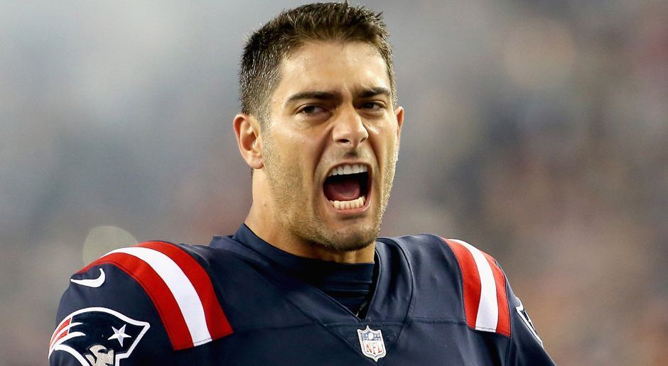 
                <strong>Jimmy Garoppolo (San Francisco 49ers)</strong><br>
                Die New England Patriots geben Backup-Quarterback Jimmy Garoppolo an die San Francisco 49ers ab. Im Gegenzug erhält die Franchise einen Zweitrunden-Pick für den Draft 2018. Als Brady aufgrund der Deflate-Affaire für die ersten vier Partien 2016 gesperrt war, lieferte "Jimmy G" gute Spiele ab und wurde von vielen als Bradys Nachfolger bei den Patriots betrachtet.
              