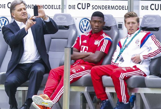 
                <strong>Mitchell Weiser</strong><br>
                Wechselwahrscheinlichkeit: 90 %. Die Zukunft des Bayern-Youngster Mitchell Weiser (r.) bleibt ungewiss. Das Bundesligadebüt gab der 20-Jährige am 29. Spieltag bei der 0:1-Niederlage im Auswärtsspiel gegen den FC Augsburg. 
              