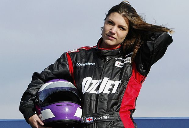 
                <strong>Katherine Legge</strong><br>
                Die 34-jährige Engländerin fuhr schon die legendären 500 Meilen von Indianapolis und war auch sonst vor allem in US-amerikanischen Rennserien aktiv (IndyCar, ChampCar).
              