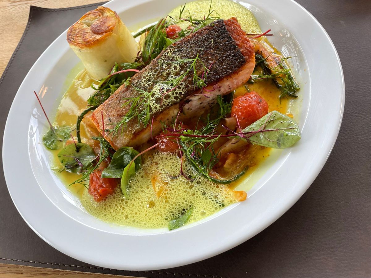 Asia-Lachs mit Thai-Nudeln und Limette