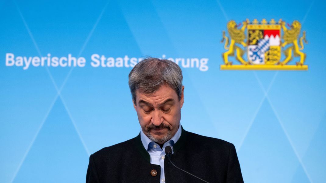 Markus Söder (CSU), Ministerpräsident von Bayern, gibt ein Pressestatement. 