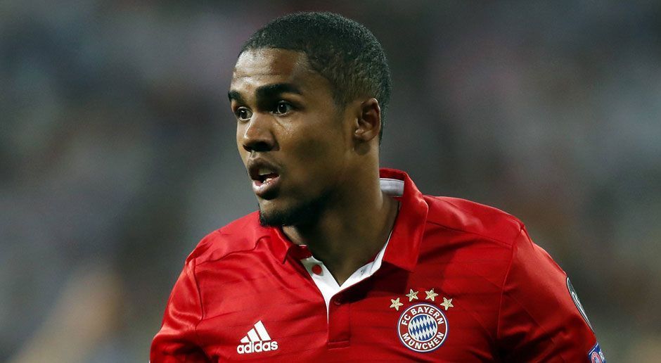 
                <strong>Douglas Costa</strong><br>
                Neuer Verein: Juventus TurinAlter Verein: FC Bayern MünchenAblösesumme: 6 Millionen Euro Leihgebühr für ein Jahr, danach Kaufoption über ca. 40 Millionen Euro 
              