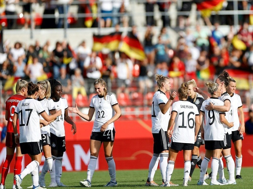 DFB-Frauen Gewähren Mit Doku Exklusive Einblicke