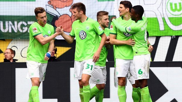 
                <strong>Platz 16 - VfL Wolfsburg</strong><br>
                Platz 16 - VfL WolfsburgTore gesamt: Unterschiedliche Torschützen: Bester Torschütze: Mario Gomez (14 Treffer)
              