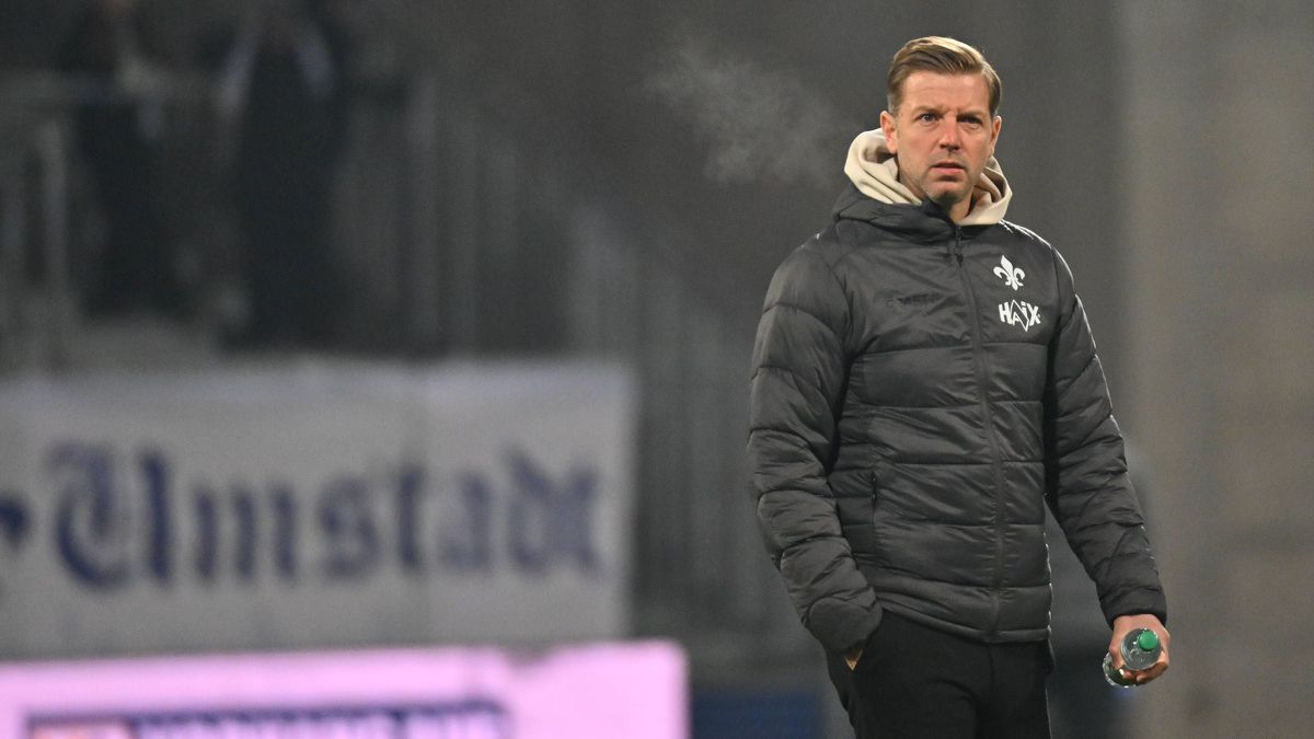 22.11.2025 - Fussball - Saison 2025 2026 - 2. Fussball - Bundesliga - 13. Spieltag: SV Darmstadt 98 SVD ( Lilien ) - SpVgg Greuther Fürth ( Kleeblatt ) - Sportfoto Zink MeZi - xmeoxzix - DFL regula...