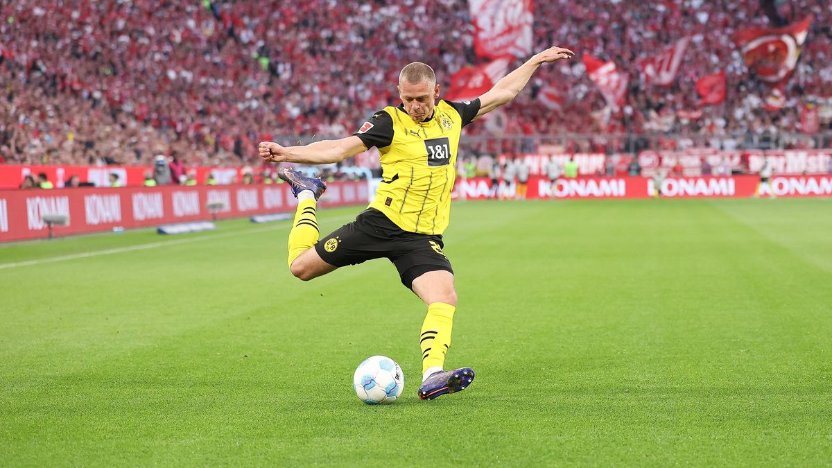 FC Bayern München v Borussia Dortmund - Bundesliga