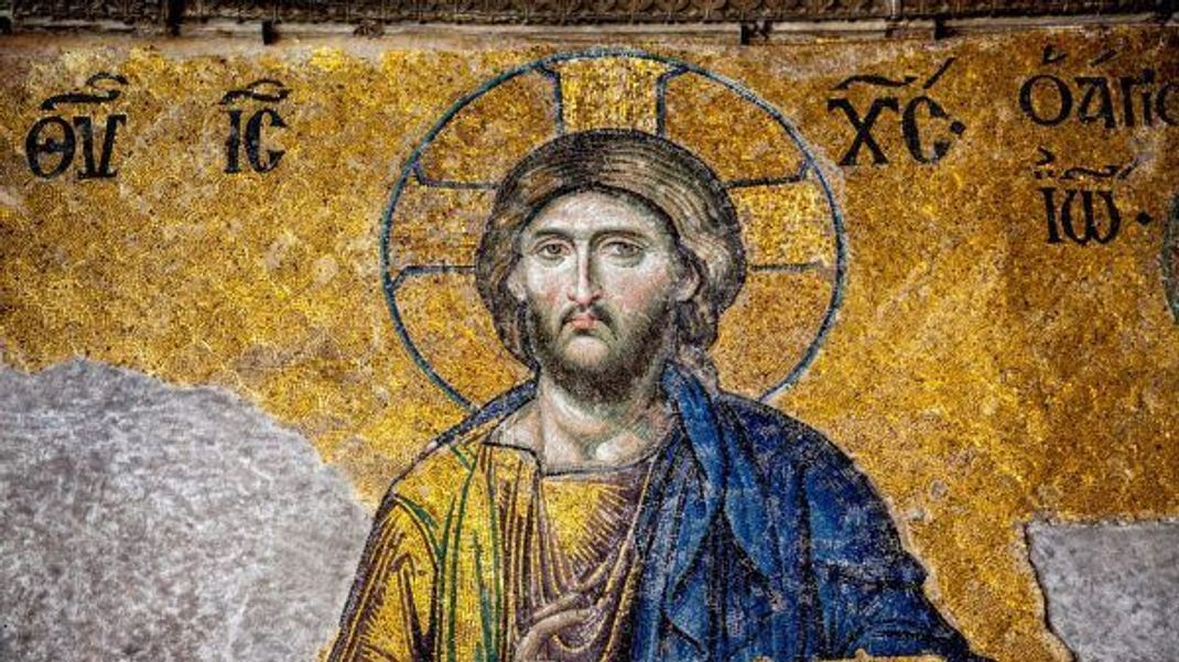 Ein Mosaik von Jesus in der Hagia Sophia in Istanbul. Die Kirche aus dem 6. Jahrhundert wird seit dem 15. Jahrhundert als Moschee genutzt, mit einer kurzen Unterbrechung von 1935 bis 2020. In dieser Zeit war sie ein Museum.