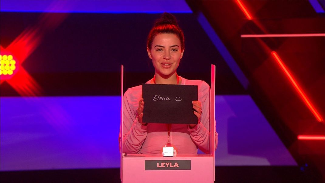 Leyla hat Elena nominiert. Das findet nicht jeder gut.