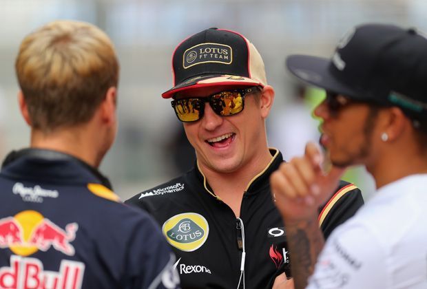 
                <strong>Der Iceman strahlt</strong><br>
                Kimi Räikkönen kann mit dem Wochenende in Südkorea ebenfalls zufrieden sein. Nach dem neunten Platz im Qualifying fährt der Finne noch auf Rang zwei vor
              