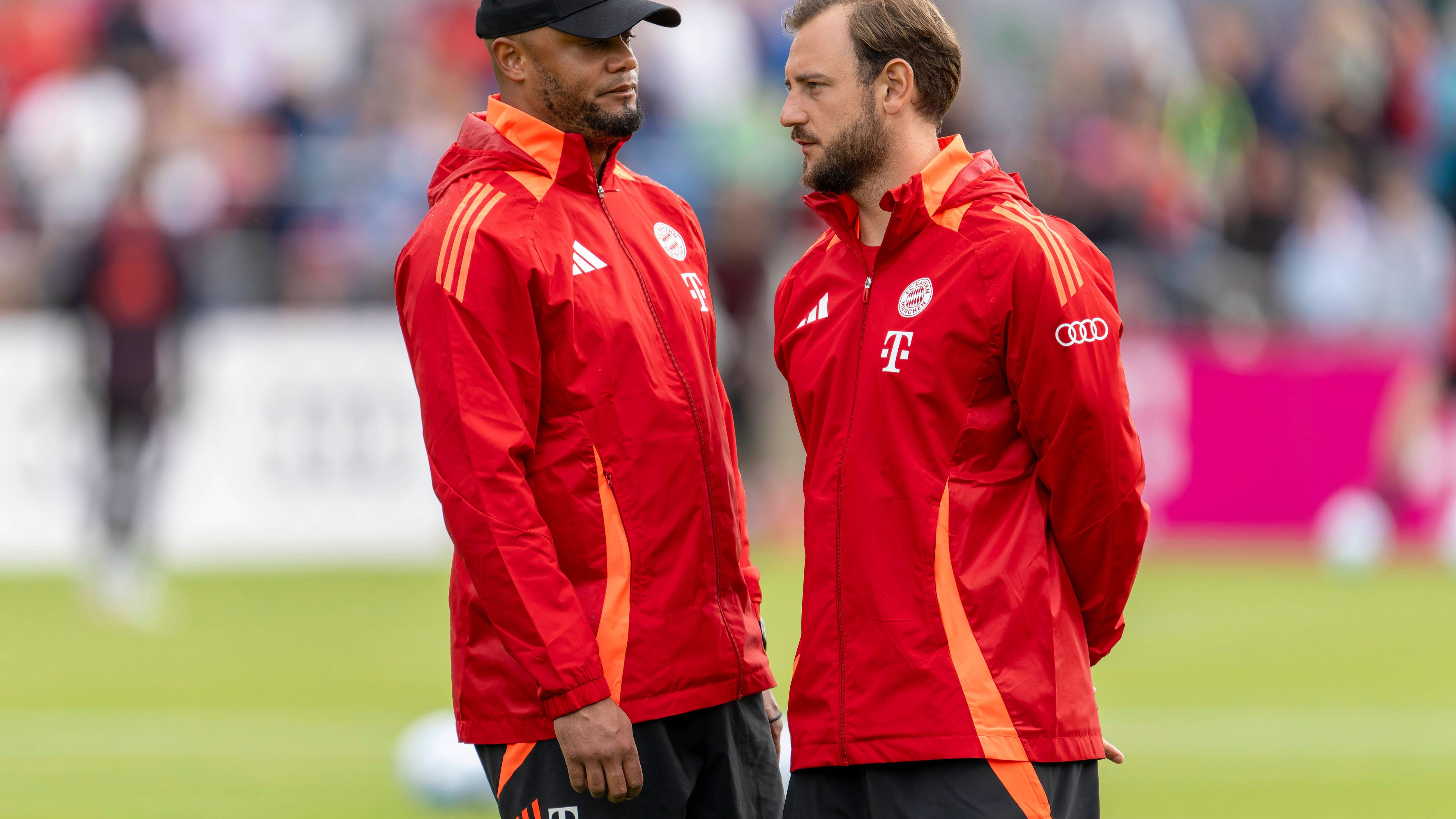 <strong>Rene Maric (Co-Trainer)</strong><br>Danach wurde Marco Rose auf Maric aufmerksam, für den er unter anderem als Co-Trainer in Salzburg, Mönchengladbach und Dortmund arbeitete. Kompany sagt über den 31-Jährigen: "Er hat ein sehr fundiertes und detailliertes taktisches Verständnis des Spiels, was heutzutage natürlich immer gebraucht wird."