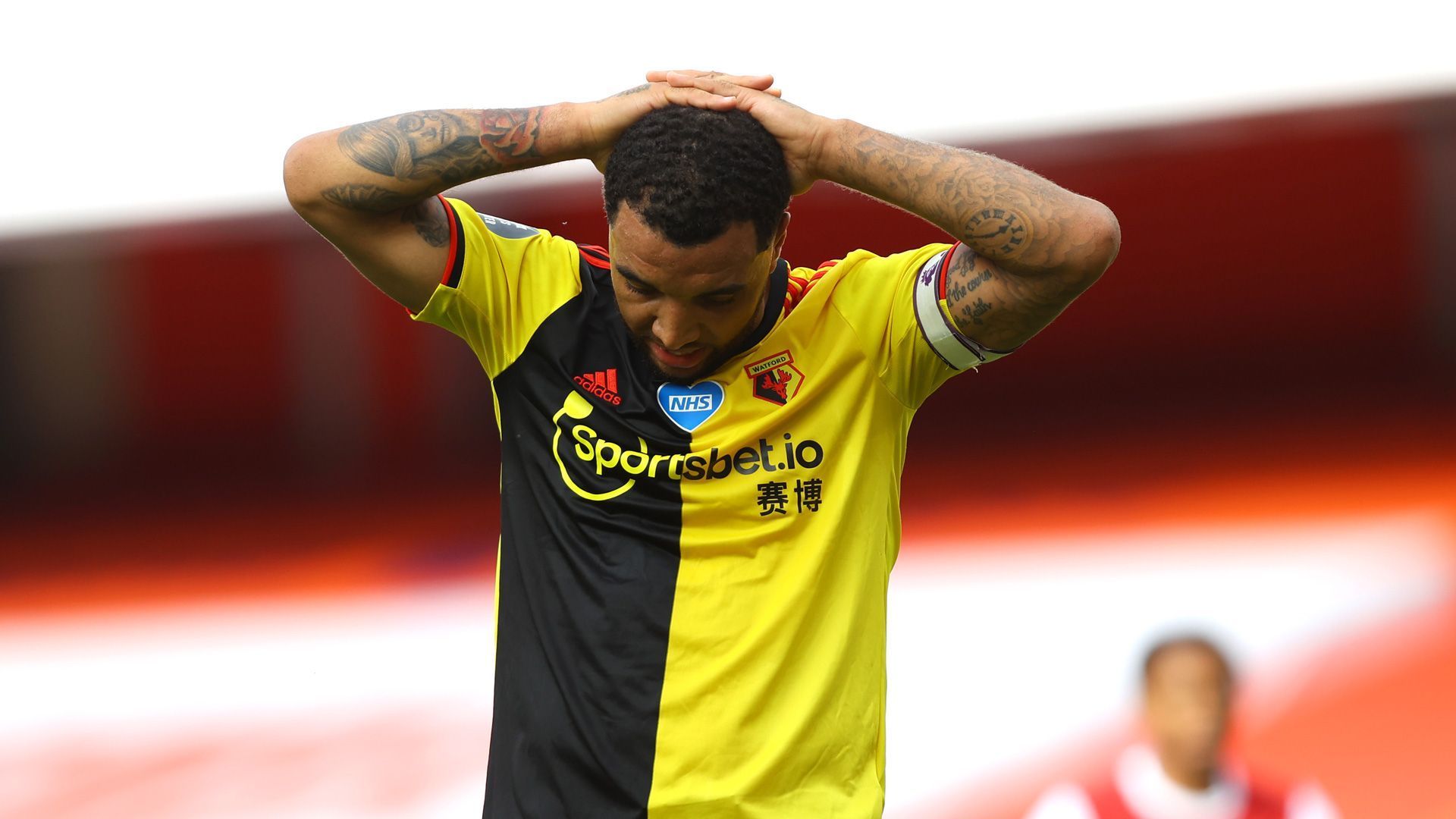 
                <strong>Watford FC (Premier League/England)</strong><br>
                Die 2:3-Niederlage am letzten Spieltag gegen Arsenal besiegelte den Abstieg des FC Watford. Mit 34 Punkten landete der Klub, an dem Weltstar Elton John Anteile besitzt, auf Rang 19 und muss in der kommenden Saison in der Championship auf Punktejagd gehen.
              