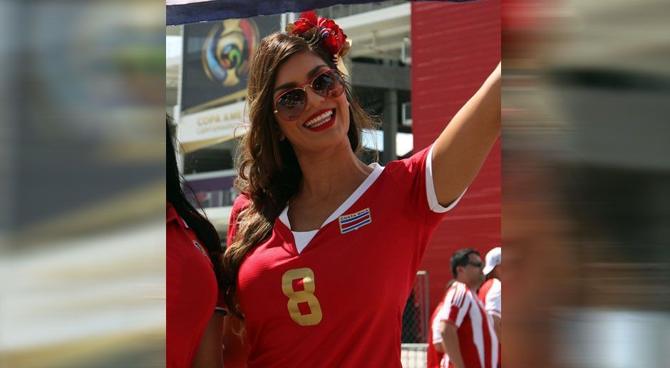 
                <strong>Fans der Copa America 2016</strong><br>
                Die Fußballer aus Costa Rica sind bei der Copa America nur Außenseiter. Zumindest die Fans sind aber auf jeden Fall Weltklasse. 
              