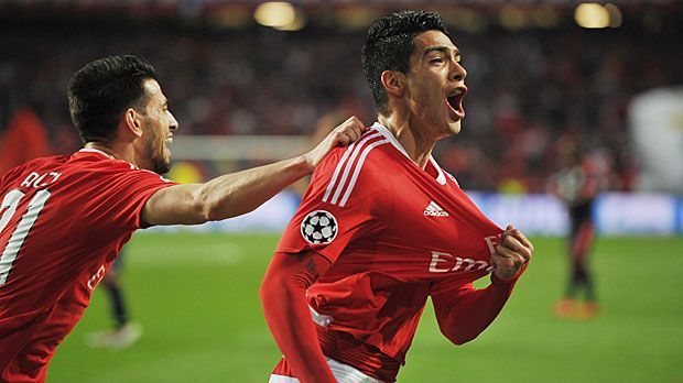 
                <strong>Benfica Lissabon</strong><br>
                Benfica Lissabon (Portugal): Der portugiesische Rekordmeister mischt zum siebten Mal nacheinander mit im Konzert der Großen. Mit dem Erreichen des Viertelfinals in der Saison 2015/2016 haben die "Adler" aufhorchen lassen. Erst der FC Bayern München beendete den Höhenflug.
              