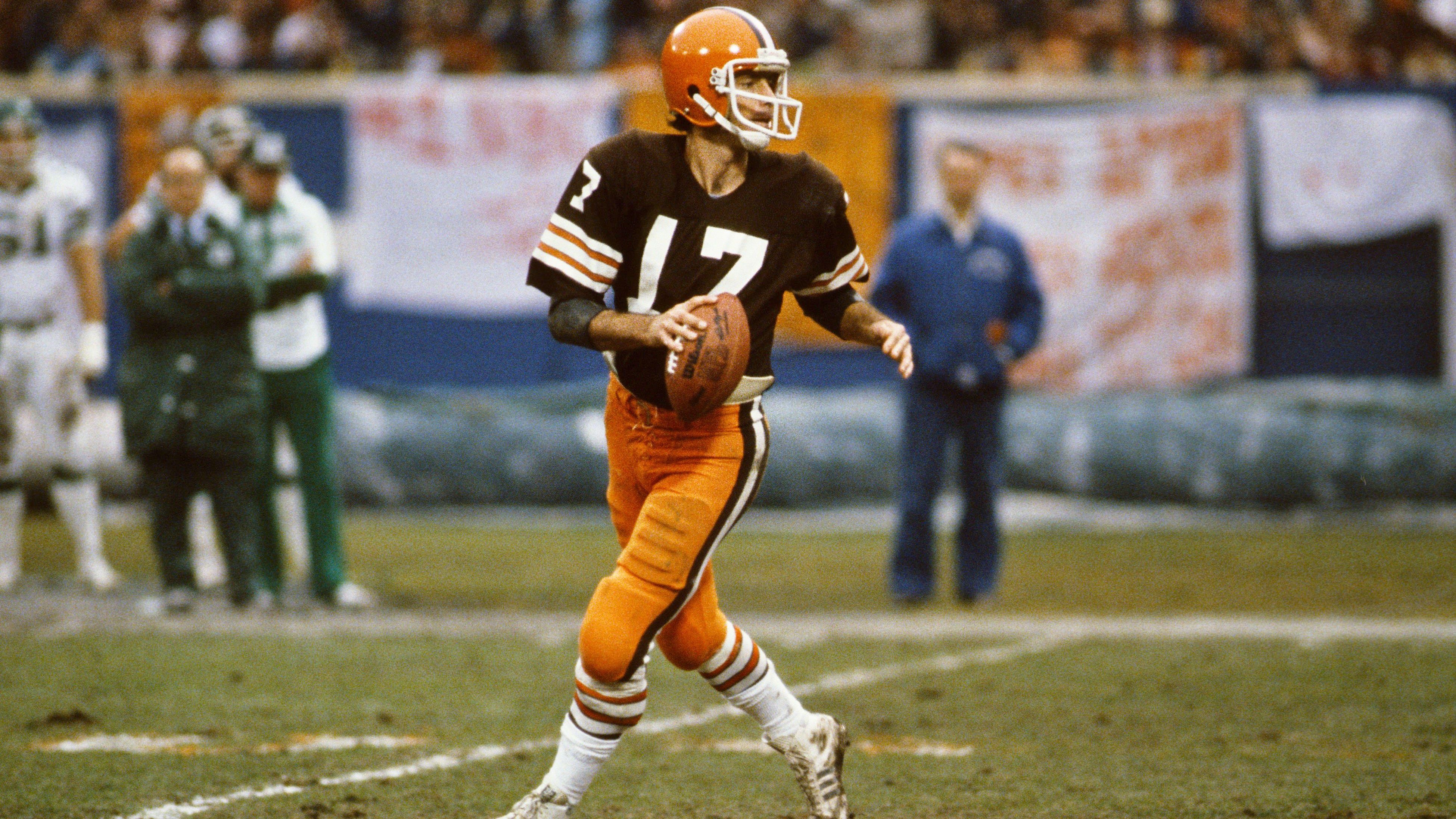 <strong>Cleveland Browns: Brian Sipe (1980; 30 TDs)</strong><br>Die Saison 1980 war die beste Spielzeit von Brian Sipe, er wurde damals auch zum MVP gewählt. Bezeichnend aber, dass es seither kein anderer Quarterback der Browns geschafft hat, diese Marke zu erreichen. Ob es Deshaun Watson noch gelingt?