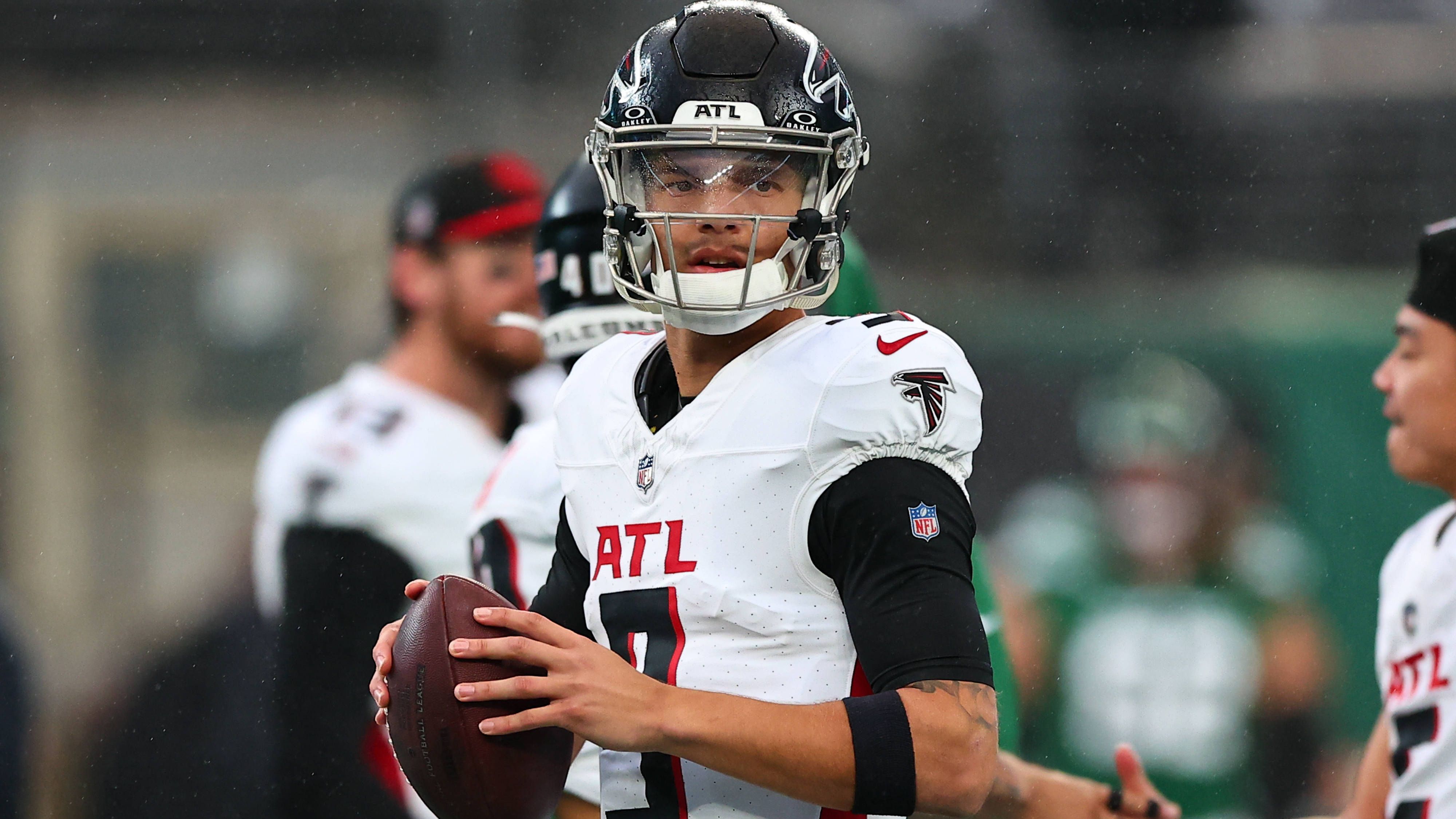 <strong>Platz 6 (geteilt): Desmond Ridder</strong><br>Fumbles insgesamt: 15<br>Davon verlorene Bälle: 9<br>Team: Atlanta Falcons<br>Spiele: 19<br><br>*Ridder ist erst seit zwei Jahren in der NFL tätig.