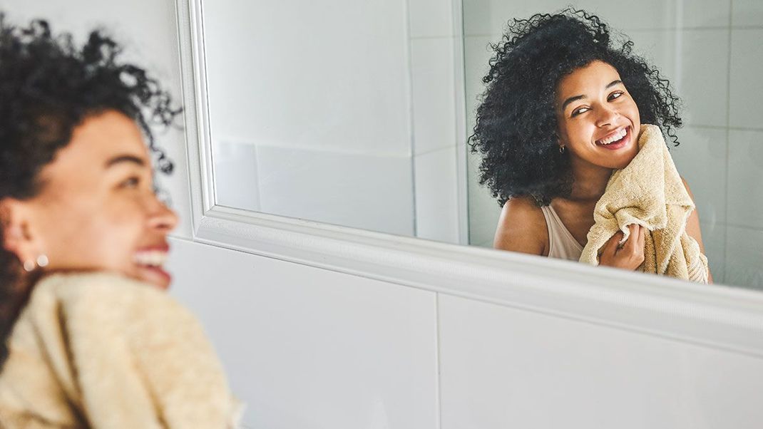 Richtig Abschminken und Entfernen von Make-up. Im Beauty-Artikel findet ihr die besten Tipps und Tricks für alle Hauttypen!