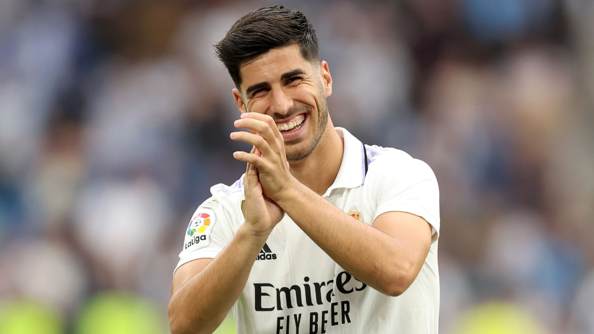 
                <strong>Platz 10 - Marco Asensio (Real Madrid)</strong><br>
                &#x2022; <strong>Bisheriger Verein: </strong>Real Madrid<br>&#x2022; <strong>Größte Erfolge: </strong>Champions-League-Sieger 2017, 2018, 2022, 3x spanischer Meister<br>&#x2022; <strong>Marktwert: </strong>25 Millionen Euro<br>&#x2022; <strong>Alter: </strong><br>&#x2022; <strong>Tendenz: </strong>wird auf jeden Fall gehen<br>&#x2022; <strong><strong>Mögliche Ziele:</strong> </strong>Paris Saint-Germain, Klubs aus England und Italien<br>
              