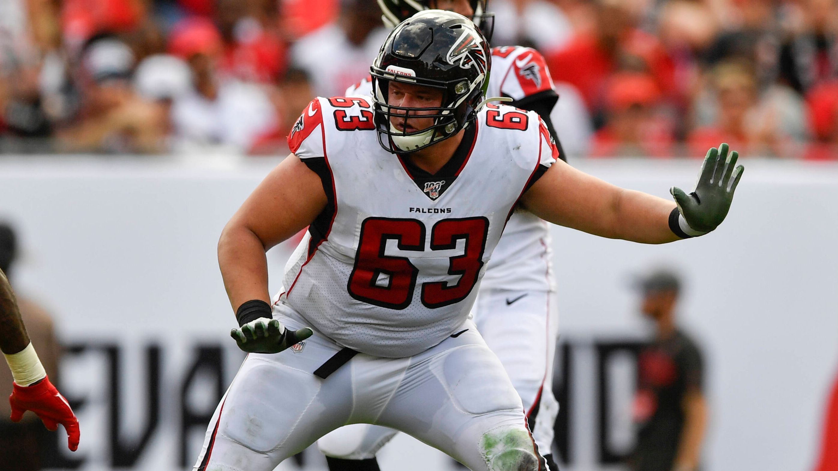 
                <strong>Platz 7: Chris Lindstrom - Guard, Atlanta Falcons</strong><br>
                &#x2022; Ranking im vorigen Jahr: nicht in den Top 10<br>&#x2022; Statistiken in der Saison 2022: 2 zugelassene Sacks, 73 Prozent Run Block Win Rate<br>
              