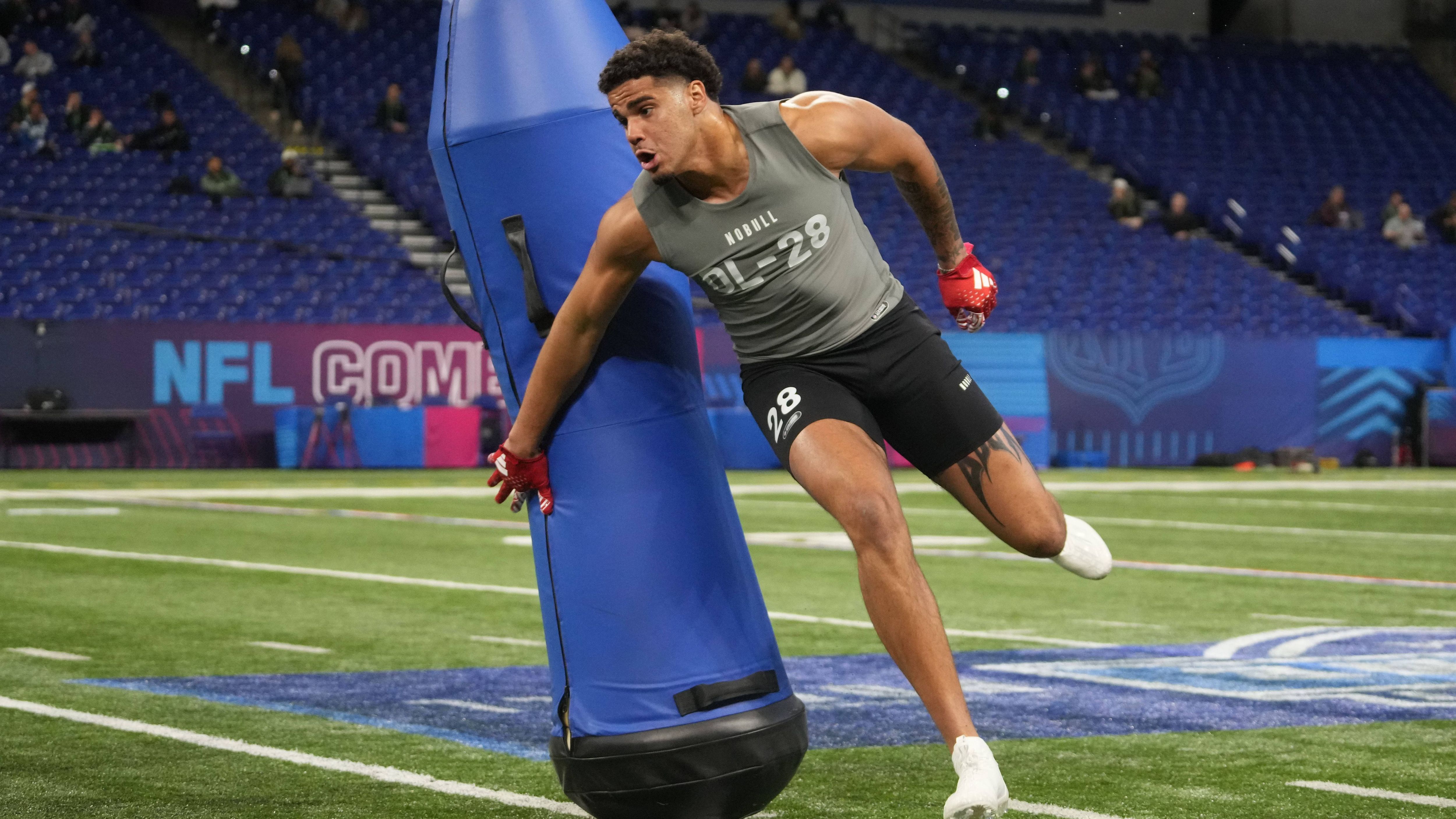 <strong>Austin Booker (Edge Rusher, Chicago Bears)</strong> <br>Der Pass-Rush-Spezialist kommt als Fünftrunden-Pick nach Chicago. Er könnte einer ohnehin guten Defensive Line noch mehr Qualität verleihen. Booker punktet besonders mit seinem Antritt und seiner Technik.