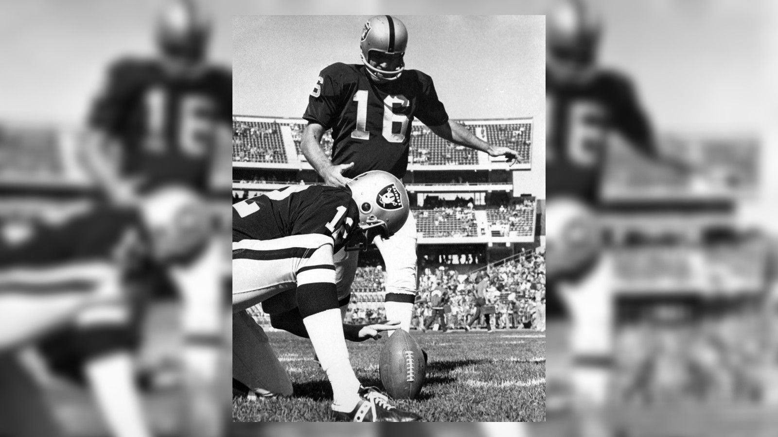 
                <strong>George Blanda - Meiste aktive NFL-Saisons</strong><br>
                Als einer von nur zwei Spielern ging die Karriere von George Blanda in der NFL über vier verschiedene Jahrzehnte. 1949 gab er sein NFL-Debüt und spielte in seiner Laufbahn als Quarterback und als Kicker. 26 Spielzeiten in der besten Fooball-Liga der Welt sind dabei einsame Spitze.
              