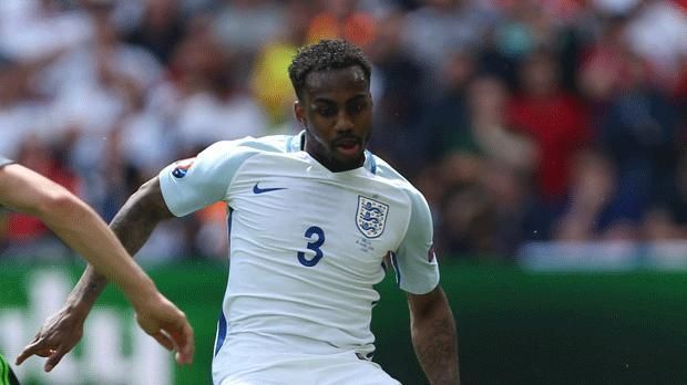 
                <strong>Danny Rose</strong><br>
                Danny Rose: War in der Defensive nur selten gefordert, vernachlässigte aber das Spiel über die Flügel nach vorne, schaltete sich nur selten und vor allem nicht effektiv ein. Steigerte sich nach dem Seitenwechsel. ran-Note: 4
              