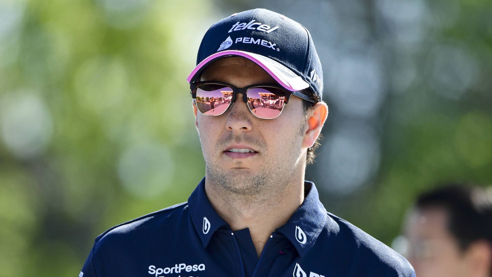 
                <strong>Sergio Perez (Racing Point)</strong><br>
                "Was die Formel 1 tun muss, ist, dass es eine Fahrermeisterschaft statt eine Teammeisterschaft ist. In den vergangenen Jahren wurde das immer schlechter und gerade ist es nur noch eine Teammeisterschaft, keine Fahrermeisterschaft. Alles ist abhängig von dem Potential deines Autos. Das ist echt schade für den Sport - und für die Fahrer."
              